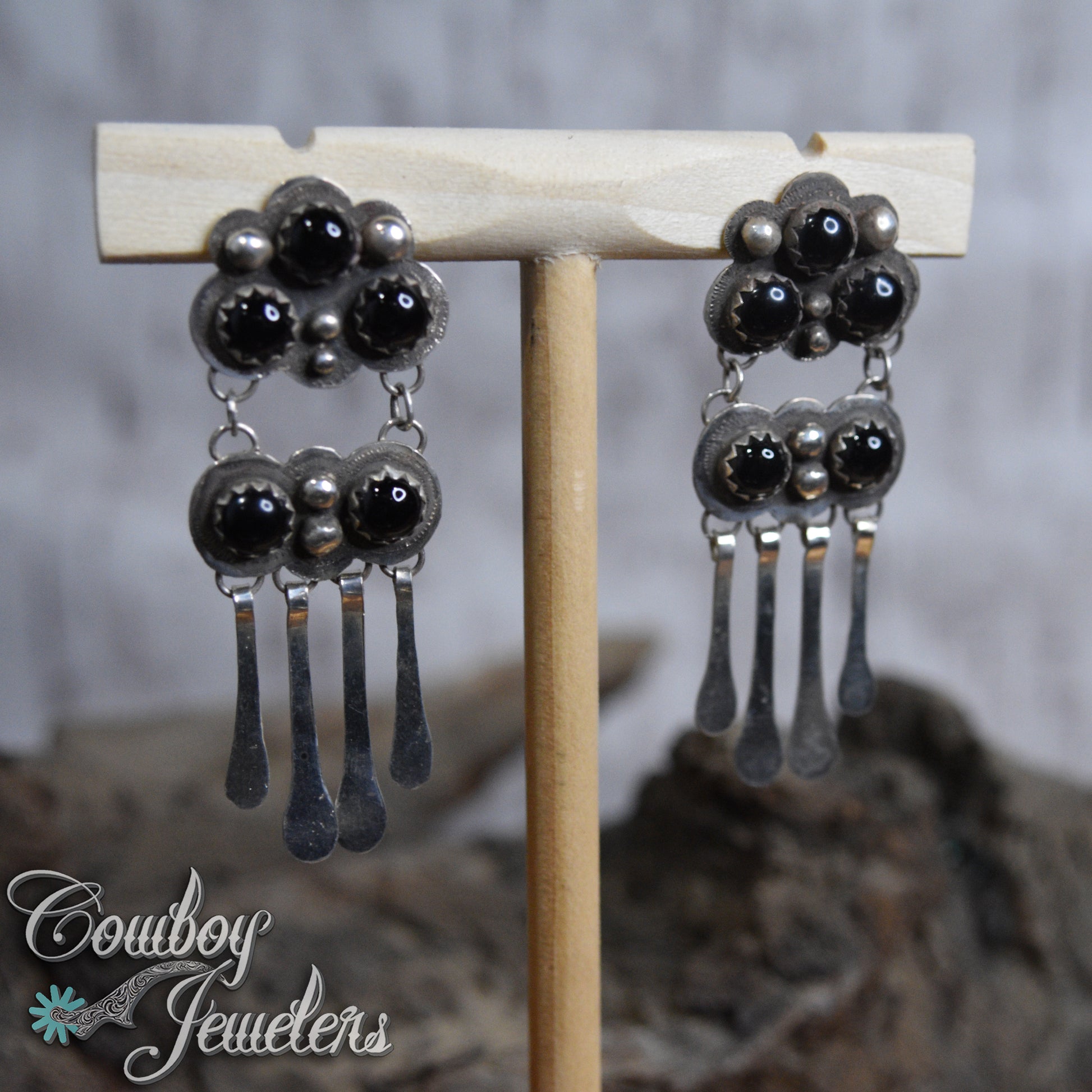 104 - Horseshoe dangle earrings