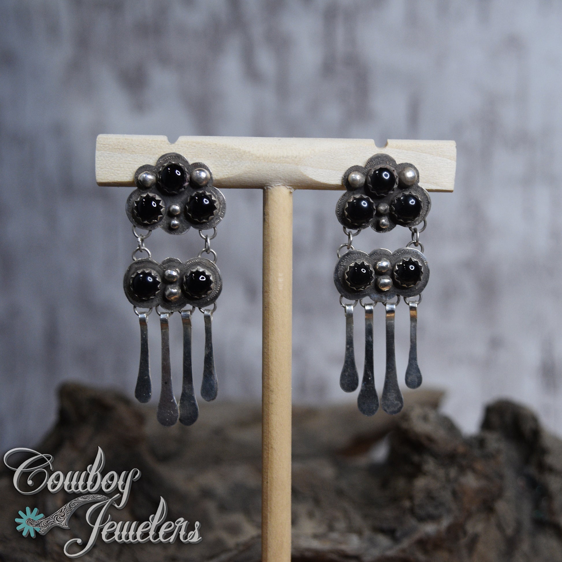 104 - Horseshoe dangle earrings